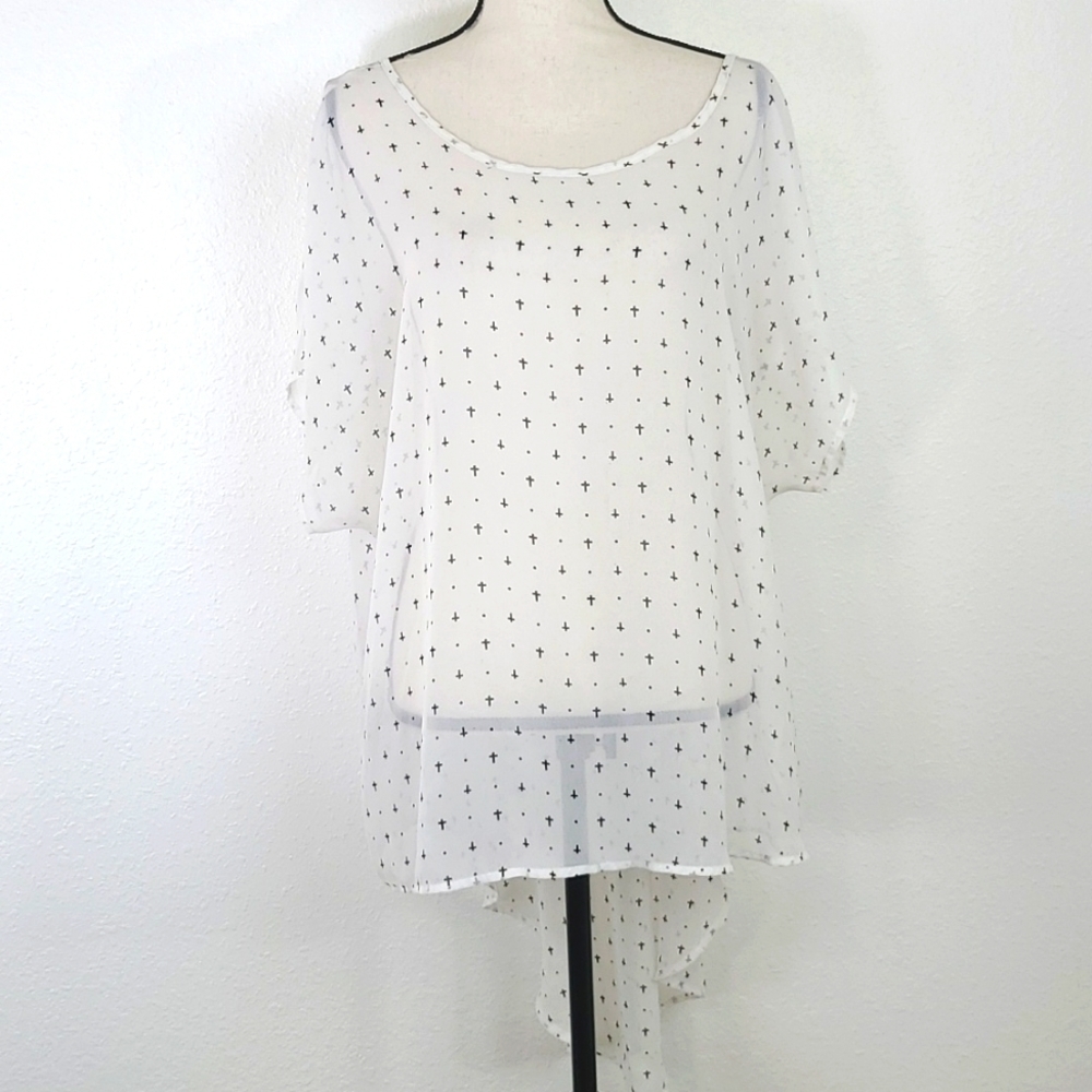 TORRID White w/Black Cross Patterned Sheer Top, size 2